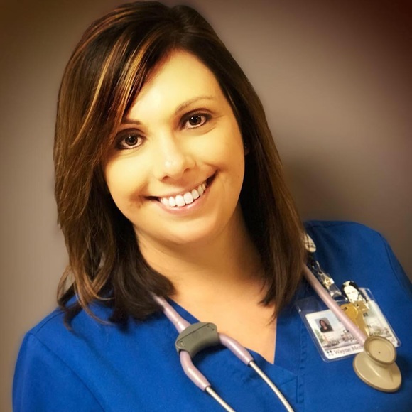 Meet your Posher, Amanda - Picture 3 of 3